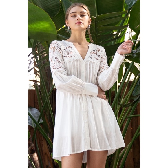 POL Ivory Woven Cotton and Lace Pleated Button Down Tunic Top - Picture 6 of 9